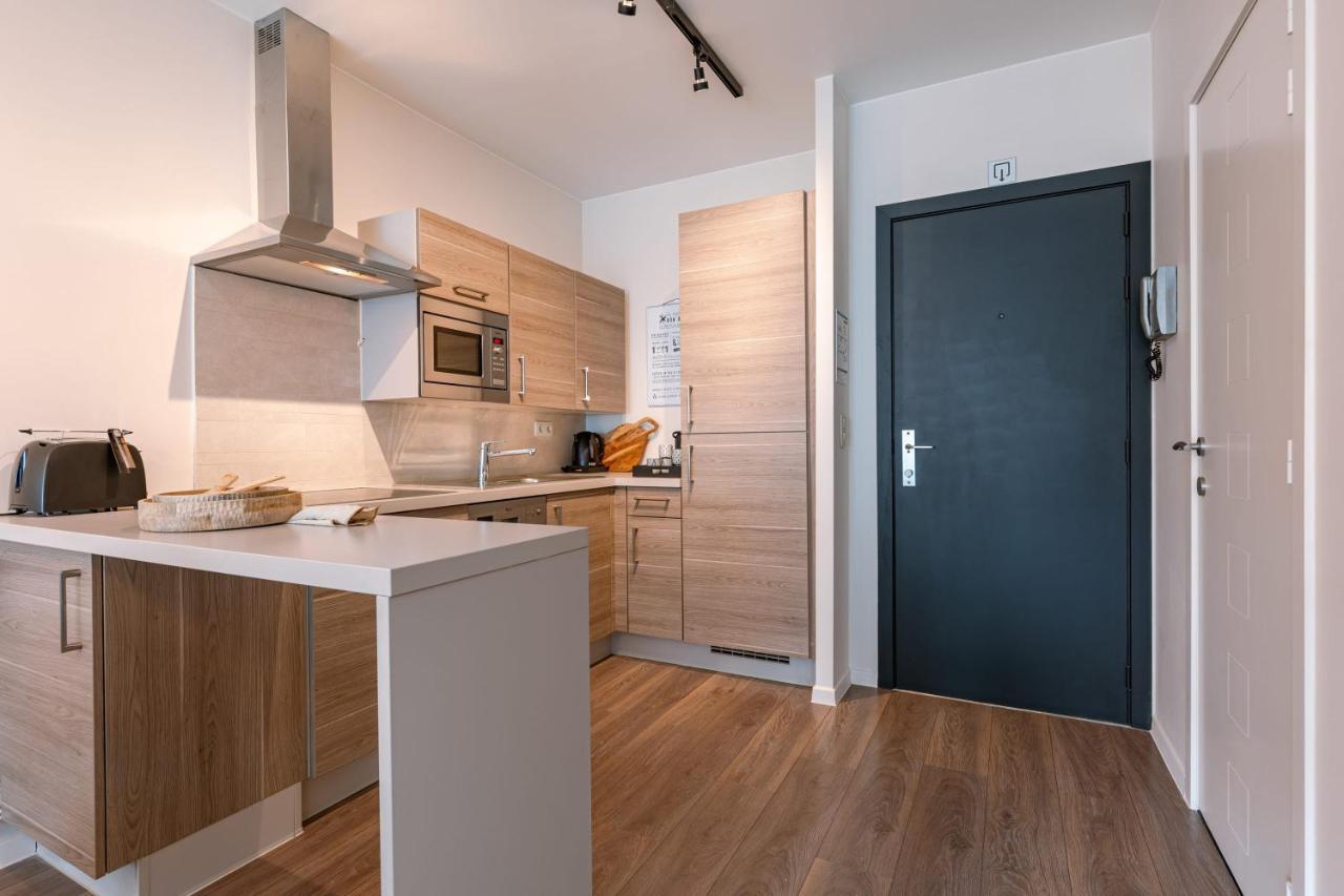 Completely Renovated Studio Located In Ostend